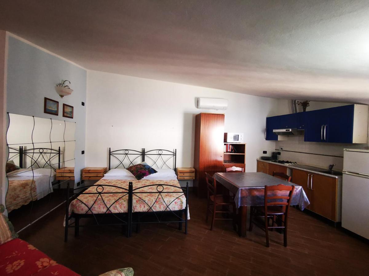 Michela Rooms Riomaggiore Esterno foto