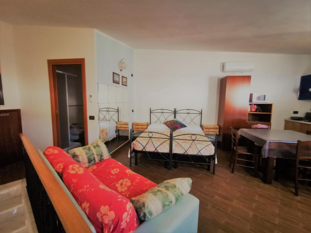 Michela Rooms Riomaggiore Esterno foto