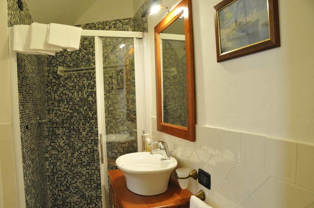 Michela Rooms Riomaggiore Esterno foto